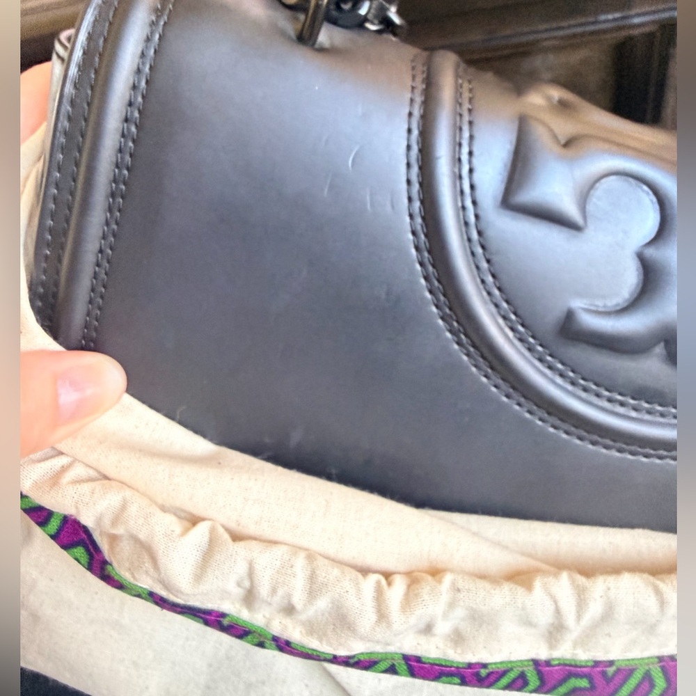 Tory Burch Fleming Matte Black Quilted Bag - Picture 10 of 10